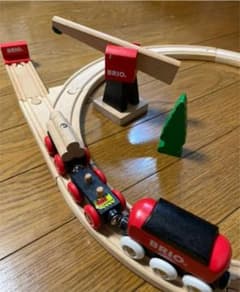 BRIO クラシックレール貨物輸送セット　木のおもちゃ　汽車のサムネイル