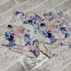 花柄ショートパンツ　130cmのサムネイル
