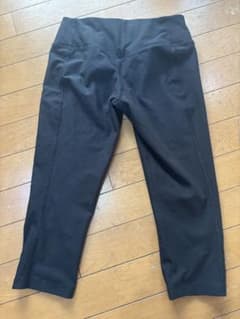 NIKE 5分丈黒スパッツ　S (大きめ)