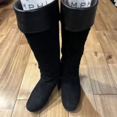 値下げ⭐︎pitti レディースブーツ ブラックスエード　23㎝のサムネイル
