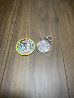 ももいろクローバーZ 缶バッジ、キーホルダー - メルカリ