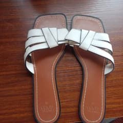 ZARAのサムネイル