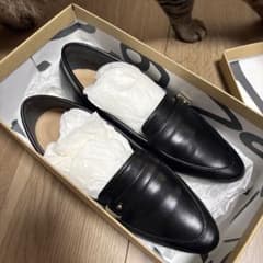 LE TALON BELT SOFT LOAFERS ブラック 22.0cmのサムネイル