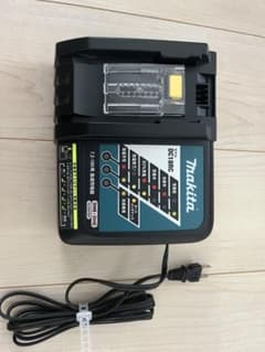 新品マキタ充電器DC18RCのサムネイル