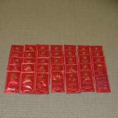 ベルシーオ 薬用ホワイトニングクリアジェル   サンプル 35個セットのサムネイル