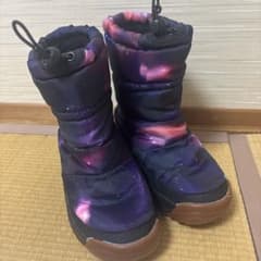 宇宙柄 防水スノーブーツ(子ども用)のサムネイル