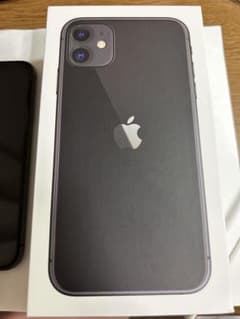 よっしー様専用　iPhone11 ブラック 128GB SIMフリーのサムネイル