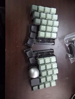 分割キーボード torabo-tsuki (s)のサムネイル