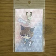 SEVENTEEN サンリオ キーホルダー ウォヌ × ポムクロミ①のサムネイル