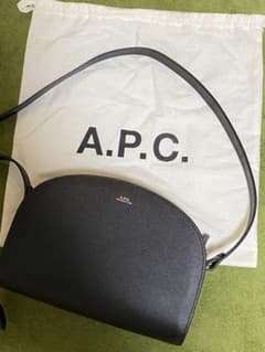 美品　 A.P.C. アーペーセー ハーフムーン ショルダー　バッグ 黒のサムネイル