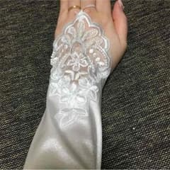 ウエディング  グローブ(ハロウィンのプリンセスや花嫁コスプレにも！)のサムネイル