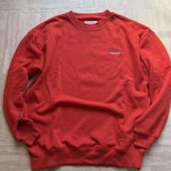 RED CAP GIRL クルーネックトレーナーのサムネイル