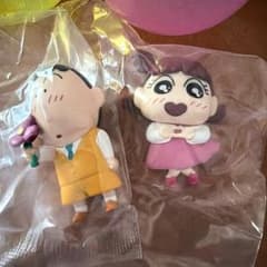 クレヨンしんちゃん フィギュア 2体セットのサムネイル