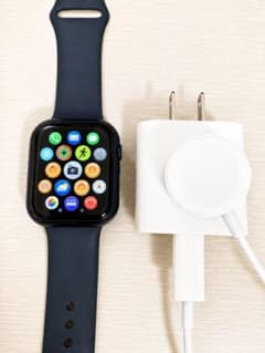 Apple Watch SE (第2世代) 44mm 本体のサムネイル