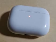 Apple製 AirPods（第３世代）Lightning充電ケースのみのサムネイル