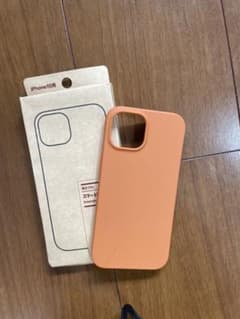 期間限定値下げ　無印良品　iPhone 15 シリコンケース ２つセット！のサムネイル