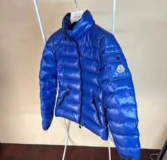 破格最安値】 MONCLER モンクレール ダウンジャケットBADY青00 - メルカリ