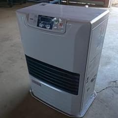 トヨトミ 石油FFファンヒーター FF-S36D 2013年製のサムネイル