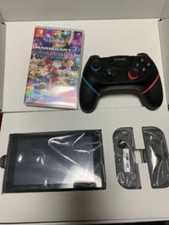Nintendo Switch ワイヤレスコントローラー　マリオカート8 セットのサムネイル
