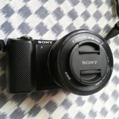 SONY ミラーレス一眼 α5000のサムネイル