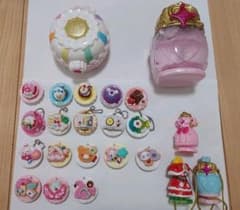 キラキラプリキュアアラモード　スイーツパクトのサムネイル
