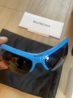 BALENCIAGA 秋冬2022 WIRE CAT サングラスのサムネイル