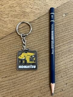 KOMATSU 重機 キーホルダー 1個のサムネイル