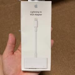 Apple Lightning to VGA Adapterのサムネイル