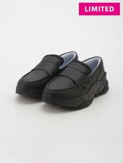 PUMA ブラック ローファー 厚底 emmiコラボ - メルカリ