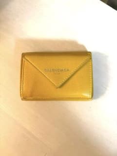 【美品】BALENCIAGA 三つ折り財布 イエローのサムネイル