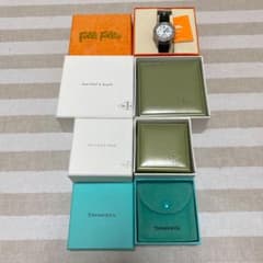 TIFFANYティファニー VanCleefArpelsヴァンクリフアーペル　箱のサムネイル