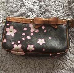 ヴィトン コラボ 正規品のサムネイル