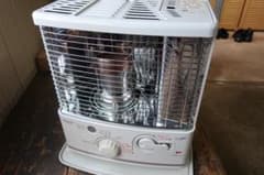 未使用品 トヨトミ 石油ストーブ 電池レス RS-G24D 緊急時のストーブ 未使用品 トヨトミ 石油ストーブ 電池レス RS-G24D 緊急時の