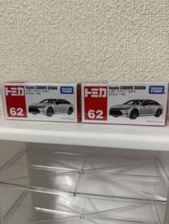 トミカ トヨタ クラウン セダン 2台セットのサムネイル