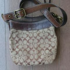 COACHのショルダーバッグのサムネイル