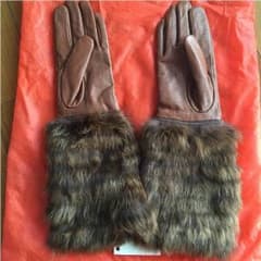 新品 キャセリーニ ファー付き本革手袋のサムネイル