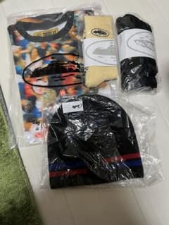 (値下げ不可)corteiz tシャツ ソックス　ニット帽　セット
