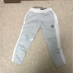adidas スウェットパンツのサムネイル