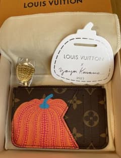 ルイヴィトン 草間彌生 パンプキン LV × YK ポルト カルト ロミー