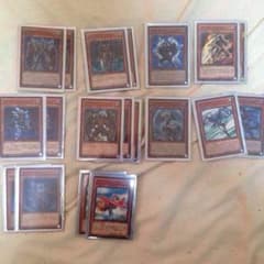 遊戯王 デステニーヒーローデッキ 値下げ！のサムネイル