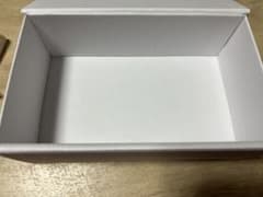 Dior ギフトボックス 空箱 ホワイトのサムネイル