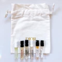Dior CHANEL トムフォード　ルナソル スック　&beセット売り CHANEL TOMFORD人気香水6本セット Dior巾着付 - メルカリ