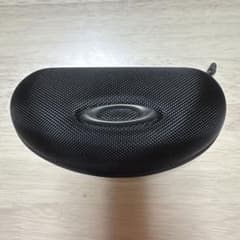 Oakley サングラスケース　ブラックのサムネイル