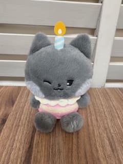 Zeroni パーティーケーキぬいぐるみ　キムジウンのサムネイル