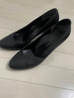 ダイアナ　黒パンプス　25センチのサムネイル