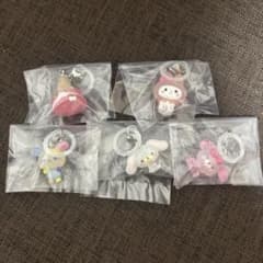 サンリオキャラクターズ ゆるっとめじるしアクセサリー セミコンプのサムネイル