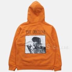 supremeのサムネイル
