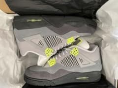 NIKE エアジョーダン4 ネオンのサムネイル