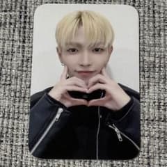 ATEEZ Will withfans トレカ　ホンジュン ATEEZ WILL YZY withfans 一直娱 トレカ ホンジュン - メルカリ