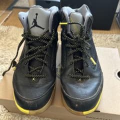 NIKE JORDAN バスケットボールシューズ ブラック イエローのサムネイル